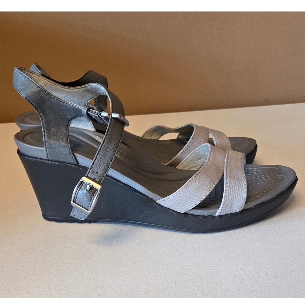 Crocs Leigh II Wedge Sandals Womens 11 Silver Gray Ankle Strap Comfort‎